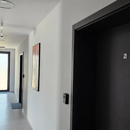 Apartamento Moderný V S Veľkou Terasou 1 *