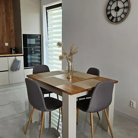 Moderný V S Veľkou Terasou 1 Apartamento