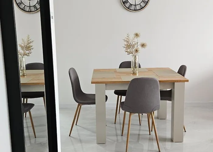 Moderný V S Veľkou Terasou 1 Bobrów