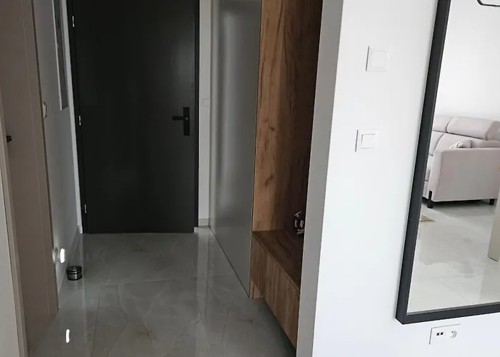 Moderný V S Veľkou Terasou 1 *